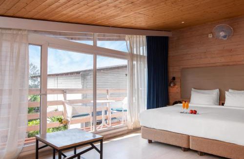 Morjim Hotel | Living Room Beach Resort