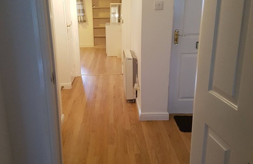 Livingston Apartment | Livingston Contract & Business Apartment
