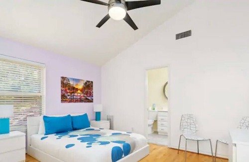 Oakhurst Villa | Livingston lakeside villa