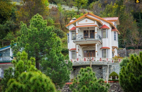 Chail Cottage | LivingStone 3 BHK Ram Cottage Chail
