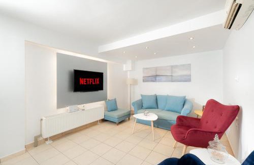 Porto Rafti Apartment | Livingstone Cottage by A&D Properties