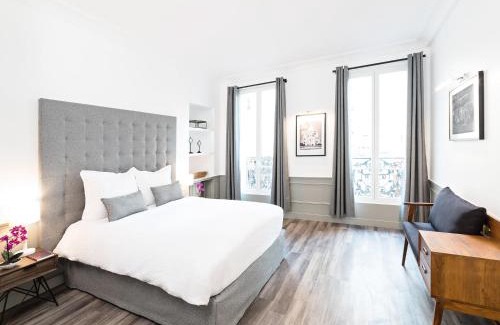 Saint-Vincent-de-Paul Apartment | LivinParis - Luxury 3 & 4 Bedrooms Montmartre I