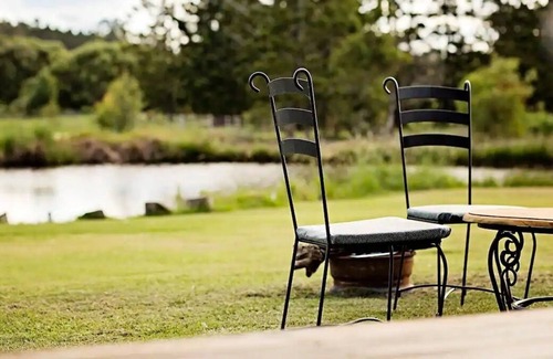 Pinbarren Cabin | Lizard Lodge Farmstay-Families-Horse Riders-Nature