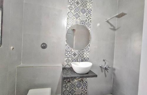 Lonavala Villa | ll EMPYREAN STAY ll SUNFLOWER VILLA ll 3BHK ll AC ll PVT POOL ll FREE WIFI ll
