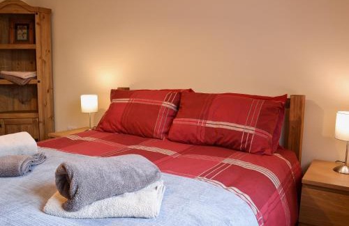 Talgarth House | Llaethdy-Milkhouse