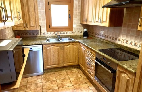 Llivia Apartment | Llivia XIII - Three Bedroom Apartment, Sleeps 6