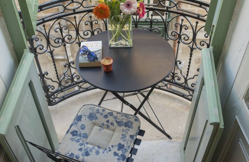 Valletta Apartment | "Lloyd House" - stylish 18th century palazzo in a perfect location of Valletta
