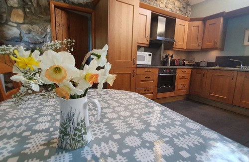 Pwllheli Cottage | Llynholidays Cae Garw Barn near Abersoch