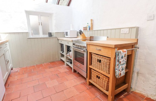 Beddgelert Cottage | LLYS EMRYS, pet friendly, character holiday cottage in Beddgelert