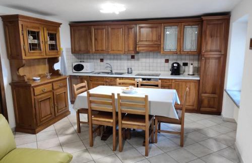 Saint-Denis Apartment | Lo portó