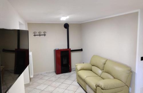 Saint-Denis Apartment | Lo portó