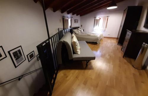 Moscardon Apartment | Lobetania