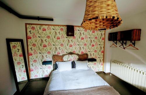 Casas del Abad House | Loboratorio Rural, La Casa de al Lado