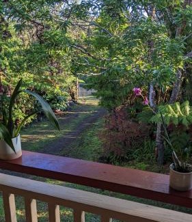 Ohia Estates House | Local Living in Volcano Hawaii Breeze&5 mins to Volcano National Park