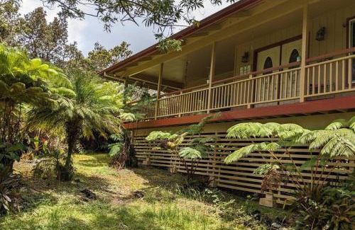 Ohia Estates House | Local Living in Volcano Hawaii Breeze&5 mins to Volcano National Park