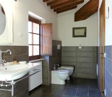 Radicondoli Villa | Locanda Cugnanello