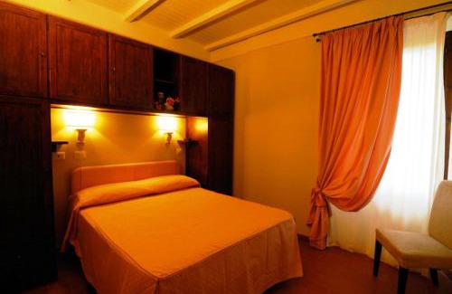 Scarperia e San Piero Hotel | Locanda San Barnaba