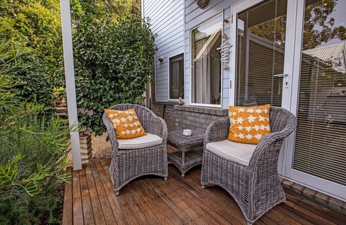 Metung House | Located along the beautiful Metung foreshore walks
