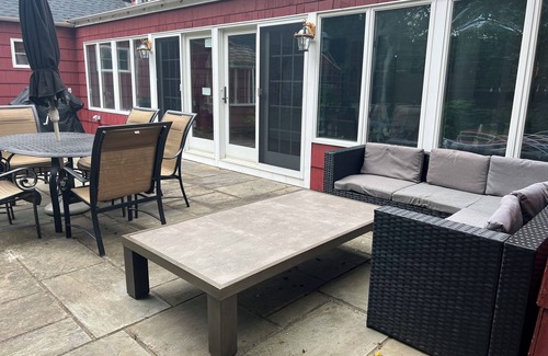 Southold House | Located in the heart of wine country/BEACHES/shops.