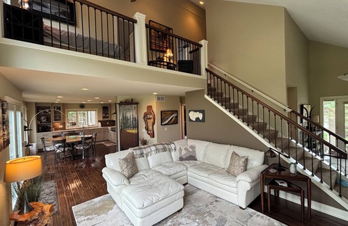 Thompsonville House | Located on Crystal Mountain Betsie Valley #8 Green