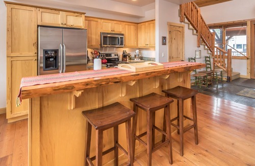 Bigfork Condo | Located on the banks of the Swan River in Downtown Bigfork w/central AC - Chickadee Chalet