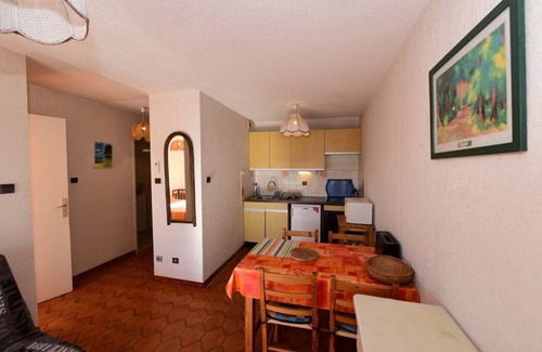 La Faviere Apartment | Location 2/3 p. proche du port de Bormes à 300 m de la plage, vue mer