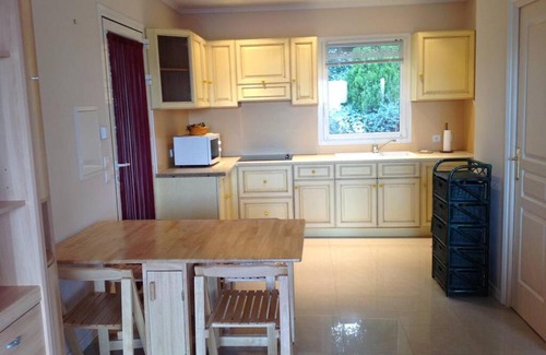 Les Adrets-de-l'Esterel Apartment | Location 2 pièces , avec piscine à partager