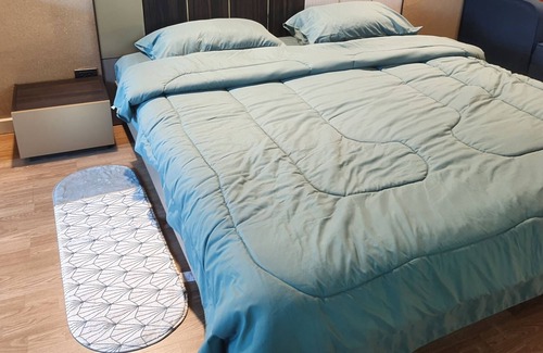 Sathorn Condo | Location at the center of Bangkok. Convenient to travel around city.