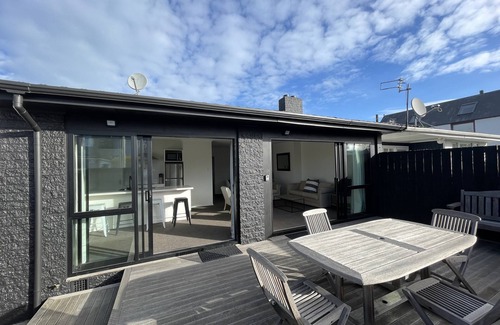 Merivale Apartment | Location, Location - Merivale Apartment
