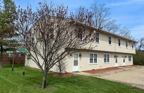 Oxford House | Location, location, location! In Oxford's Mile Square! 4 Bed/2 Bath Townhouse