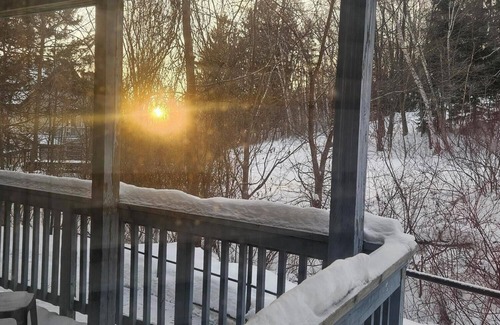 Craigleith Condo | Location! One Bedroom Condo w/Mountain View, Full Kitchen, 2 Creekside Decks