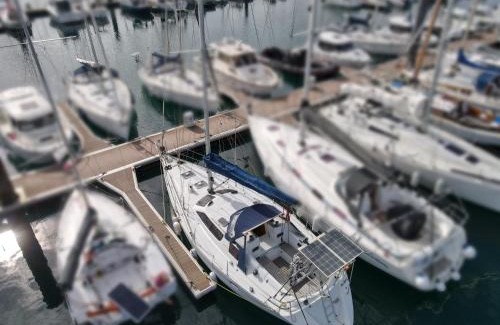 Berven Boat Rental | Location Unique : Le Bateau d'Antoine à Roscoff
