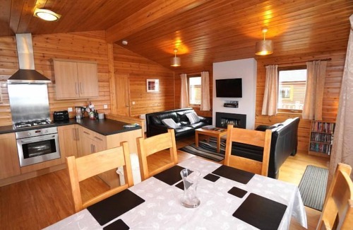 Kinross House | Loch Leven Lodge 11 by Interhome