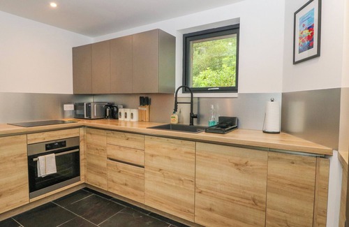 Glenfinnan Cottage | Loch Tro Chraobhan