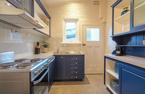 West Hobart House | Lochner Corner Restful Hideaway near Dining and CBD