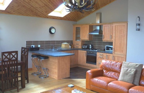 Foss Ski Chalet | Lochside Lodge - Lodges in Glengoulandie
