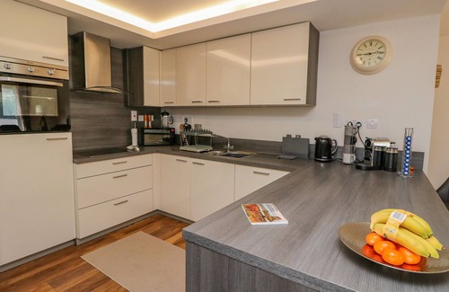 Spean Bridge Cottage | LOCHY LOOKOUT, family friendly, with a garden in Spean Bridge