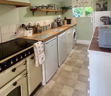 Beccles House | Locks Lane Cottage