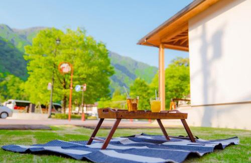 Nakaniikawa-gun Hostel | LOCOMOTION COFFEE AND BED