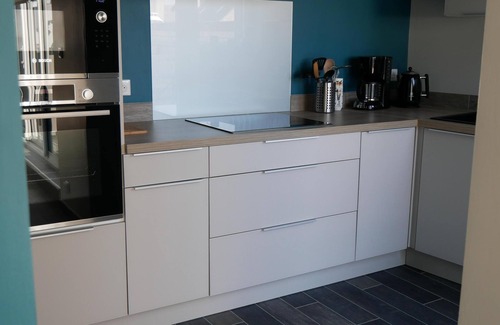 Loctudy Apartment | Loctudy Contemporary apartment with terrace, town center, 100 m from the sea