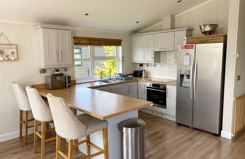 Runswick Bay Cottage | LODGE 18 - THE PINES, pet friendly, with a garden in Runswick Bay