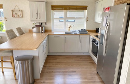 Runswick Bay Cottage | LODGE 18 - THE PINES, pet friendly, with a garden in Runswick Bay