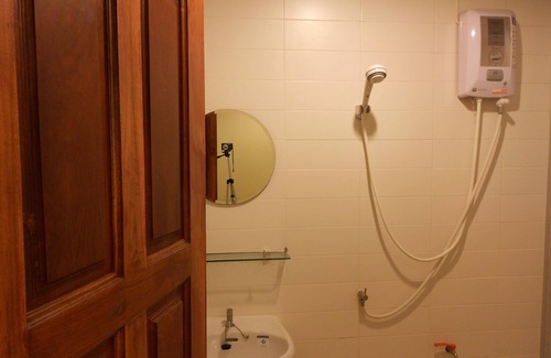 Sukhumvit Bed & Breakfast | Lodge 61 Bed & Breakfast