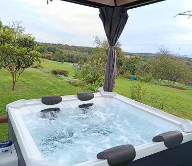 Saint-Sorlin-de-Vienne Villa | Lodge climatisé avec vue panoramique