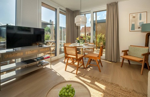 Ouddorp Cabin | Lodge Duynhof 4 holiday home in Ouddorp near the North Sea