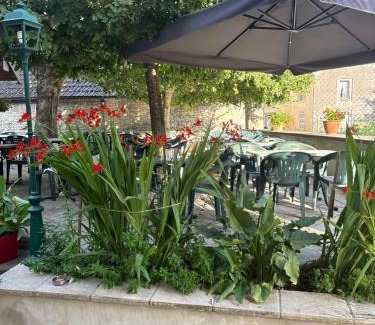 Lods Hotel | Lods Hotel de France