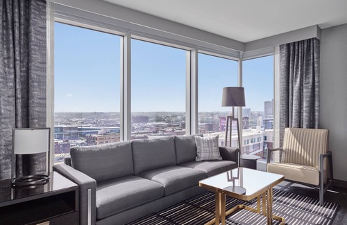 Crossroads Arts District Hotel | Loews Kansas City Hotel