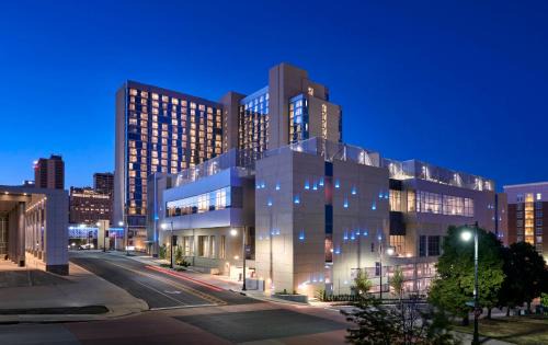 Crossroads Arts District Hotel | Loews Kansas City