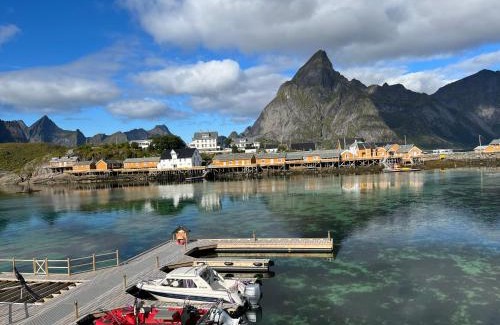Hamnøya Apartment | Lofoten suite apartments - Rostad Retro Rorbuer