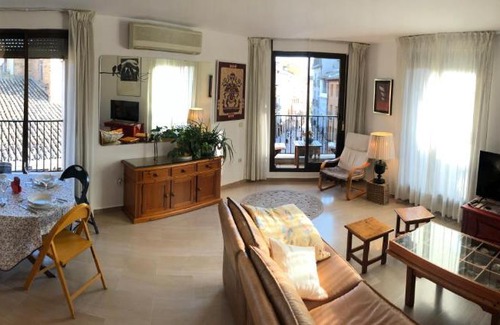 Barrio de Santo Domingo y San Martin Apartment | Loft acogedor con terraza y parking en el centro